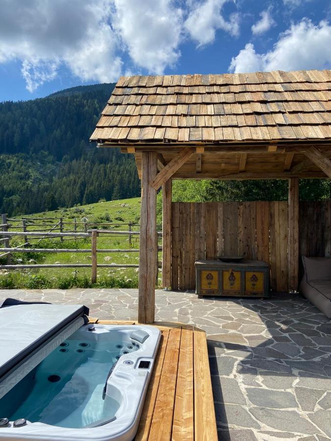 Obiralmhuette Meierhof Bad Eisenkappel Exteriör bild