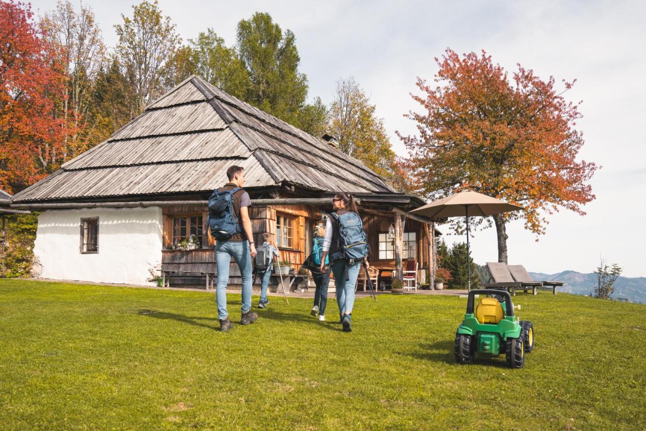 Obiralmhuette Meierhof Bad Eisenkappel Exteriör bild